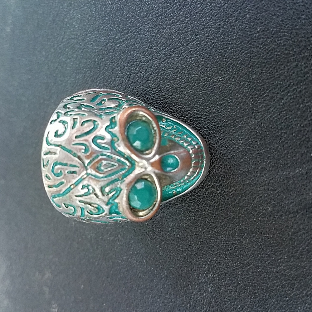 Skull Stretchable Ring - image 1